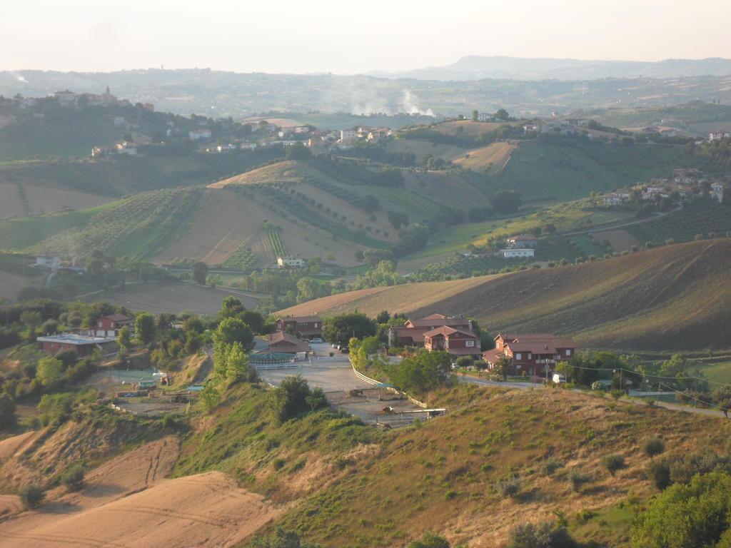 Отель Fattoria Cerreto Мошано-Сант'Анджело Экстерьер фото
