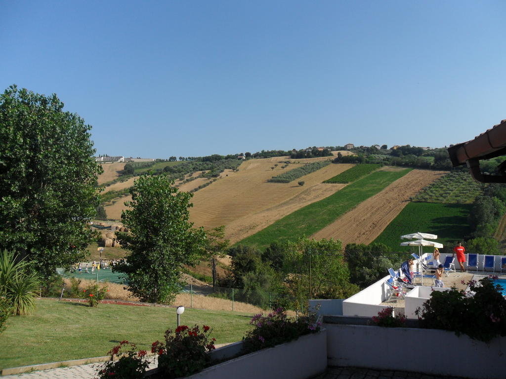 Отель Fattoria Cerreto Мошано-Сант'Анджело Экстерьер фото
